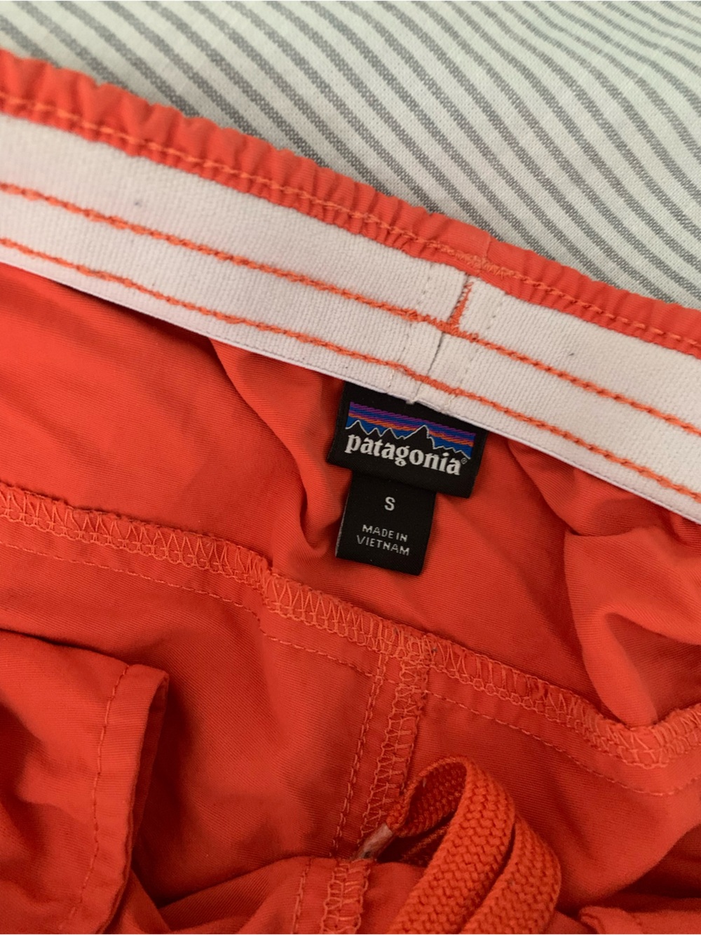 Patagonia Baggies - 5in - Orange - Picture 2 of 4